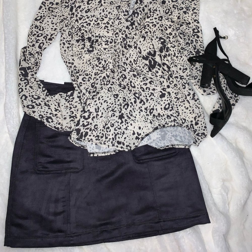 Velvet Black Skirt w/ Pockets